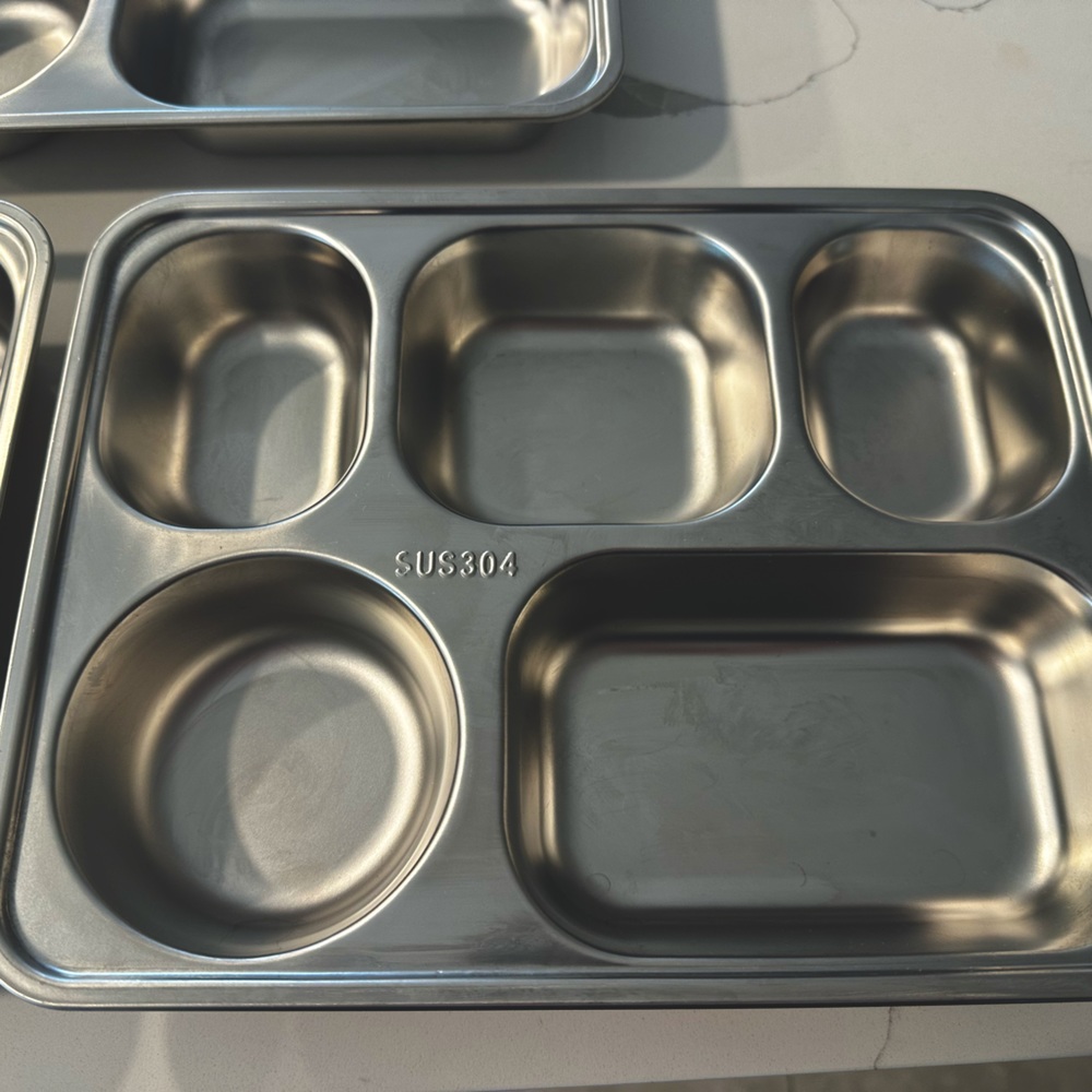 Stainless steel lunch trays